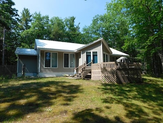 16057 Michigan 134, de Tour Village, MI 49725