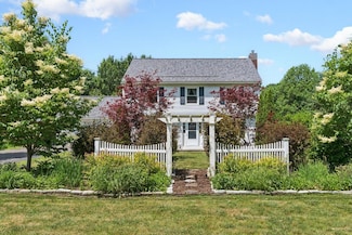 394 Riverside Dr, Augusta, ME 04330