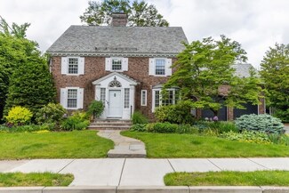 125 Cedar St, Newton Center, MA 02459