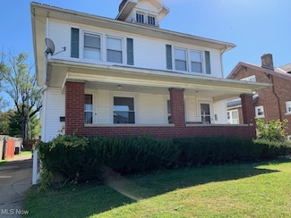 2002 Dresden Rd, Zanesville, OH 43701