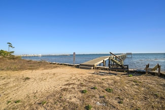7140 Blue Jack Dr, Navarre, FL 32566