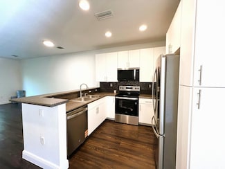 3105 NW 25th Way, Oakland Park, FL 33309