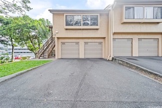 46-010 Aliikane Place Unit 211, Kaneohe, HI 96744