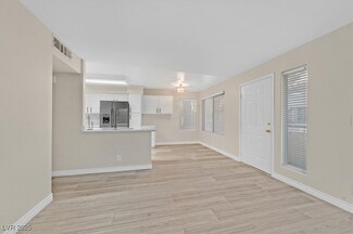 3061 Key Largo Dr Unit 201, Las Vegas, NV 89120