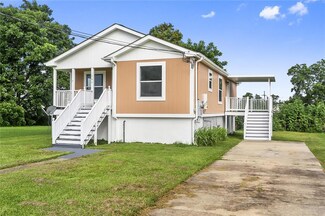 1906 Alexander Ave, Arabi, LA 70032