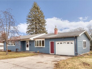 20 Meadow Ln, Shelburne, VT 05482