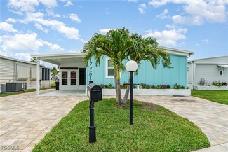17751 Peppard Dr, Fort Myers Beach, FL 33931