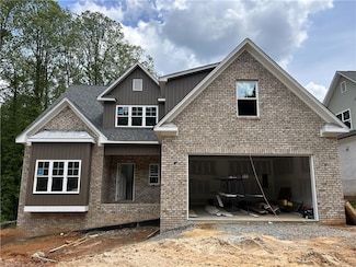 557 Alpine Rd, Winston-Salem, NC 27104