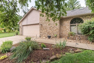 4365 N Maple Grove Rd, Bloomington, IN 47404