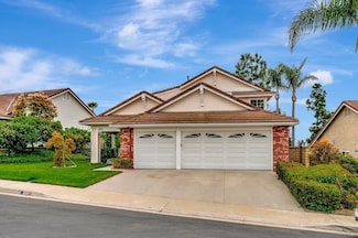 1976 Vineyard Ave, Vista, CA 92081