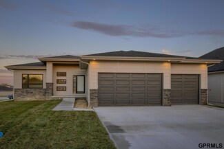 2715 N 186th St, Elkhorn, NE 68022