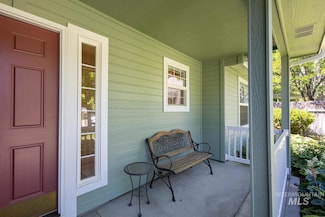 2817 E Castleberg Loop, Nampa, ID 83686