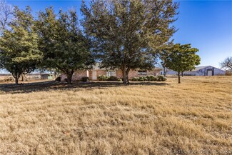 17469 Old Towne Rd, Marietta, OK 73448