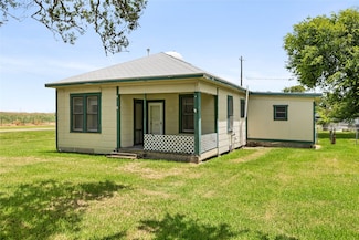 1122 N Avenue A, Freeport, TX 77541