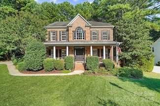 409 Stonewater Bay Ln, Mount Holly, NC 28120