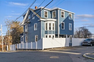17 Burns St Unit D, Lowell, MA 01852