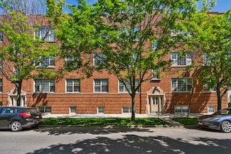 2546 W George St Unit 2, Chicago, IL 60618