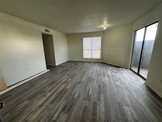 3524 W Buckingham Rd Unit 312, Garland, TX 75042
