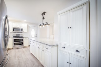 1277 Southampton Rd Unit A, Westfield, MA 01085