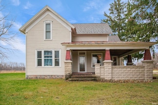 8890 N State Road 5-92, Pierceton, IN 46562