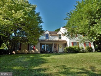 701 Patrick Henry Cir, West Chester, PA 19382