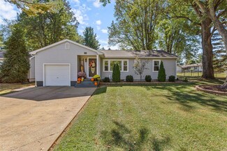 2 Airline Dr, Farmington, MO 63640