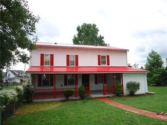 409 George St, Scottdale, PA 15683