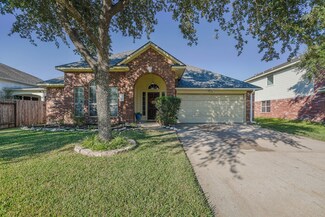 1912 Plum Falls Ln, Pearland, TX 77581