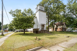 1302 Cooper St, Jackson, MI 49202