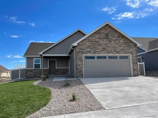 2201 Blue Norther Ln, Cheyenne, WY 82007