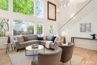 123 SW 197th St, Normandy Park, WA 98166