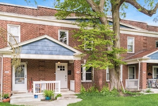 1369 Meadow Rd, Columbus, OH 43212