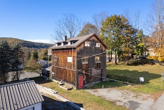 269 Pennsylvania Ave, Hancock, NY 13783