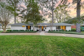 10537 Beinhorn Rd, Houston, TX 77024
