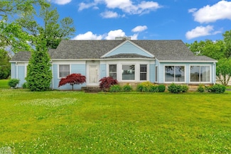 655 N Main St, Marine City, MI 48039