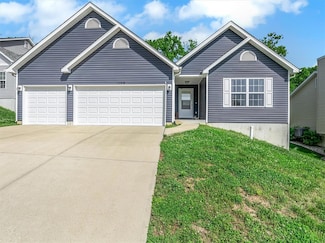 1109 Foxwood Estates Dr, Arnold, MO 63010