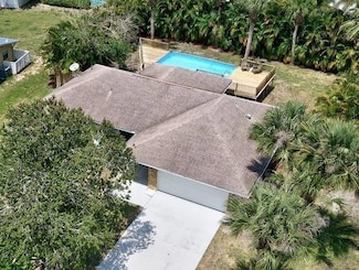 841 Carnation Dr, Sebastian, FL 32958