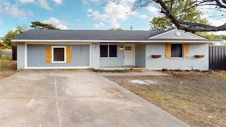 703 Green Pastures Dr, Cedar Hill, TX 75104