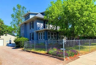 637 Pine St, Upton, WY 82730
