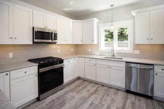 351 Danforth St Unit 8, Fall River, MA 02720