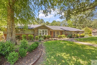 26 Summer Ln, Texarkana, TX 75503