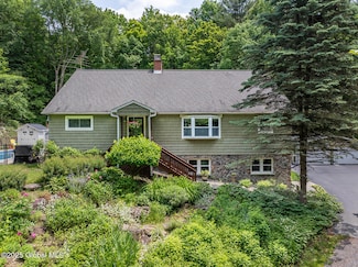 42 Priest Rd, Salem, NY 12865