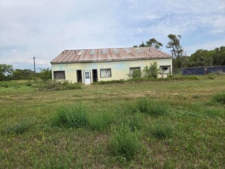 40492 254th St, Mitchell, SD 57301