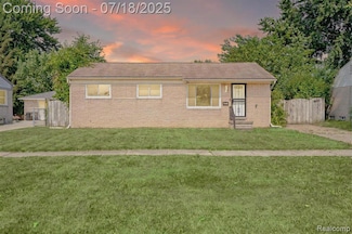 35407 Kelly Rd, Clinton Township, MI 48035
