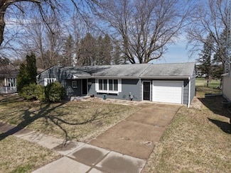647 4th Ave, Mountain Lake, MN 56159