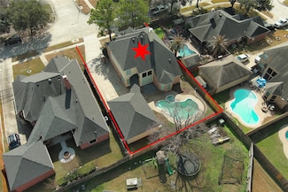 12726 Silverglen Estates Dr, Houston, TX 77014
