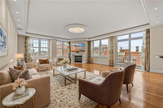 105 Oceana Dr E Unit PH1D, Brooklyn, NY 11235