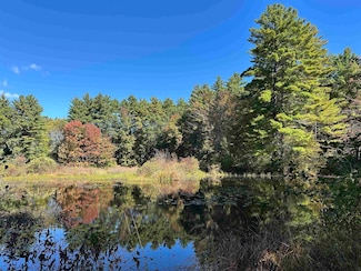 22 Ponemah Rd, Amherst, NH 03031