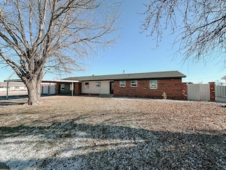 729 N Stanley St, Hinton, OK 73047