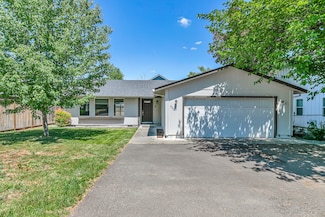 820 Garfield St, Medford, OR 97501